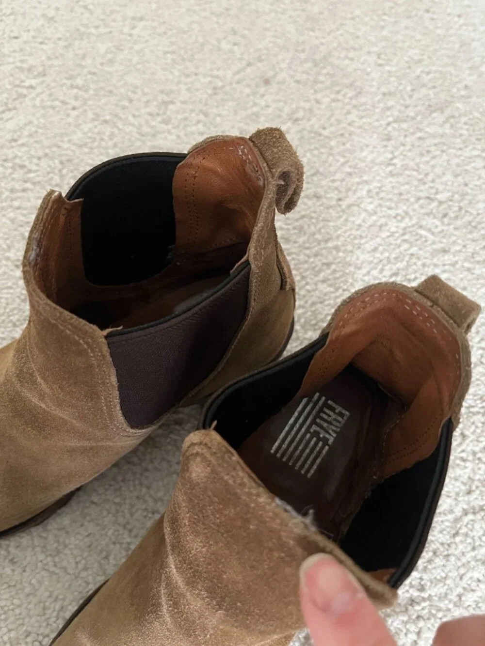 NWOB Frye Sabrina Chelsea Brown Suede Boots Sz 7.5 - Picture 8 of 11